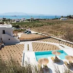 Vila Finest -seaside With Private Swimming Pool At Orkos