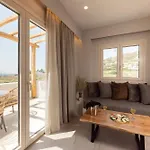 Finest -seaside With Private Swimming Pool At Orkos
