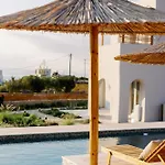 Vila Finest -seaside With Private Swimming Pool At Orkos