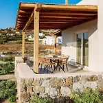 Vila Finest -seaside With Private Swimming Pool At Orkos