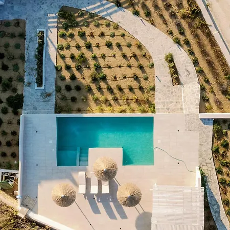 Finest -seaside With Private Swimming Pool- * ミクリ・ヴィグラ